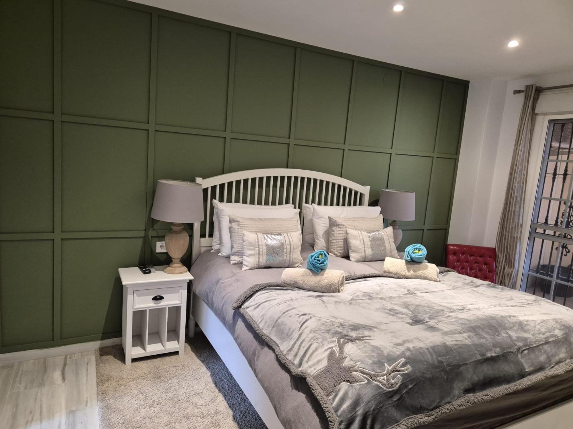 Luxurious Three Bedroom Duplex Apt Close To Beach Fuengirola Zewnętrze zdjęcie
